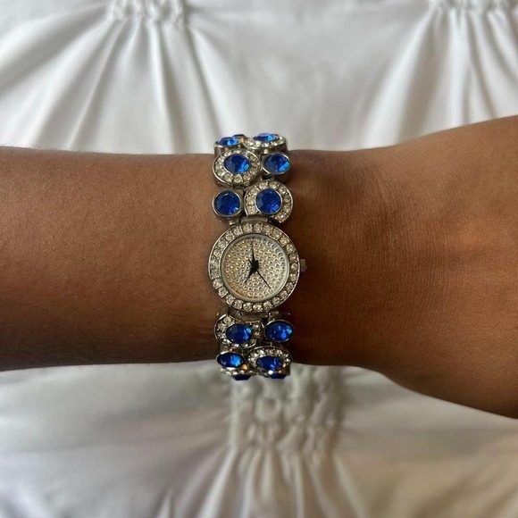 SILVER AND BLUE SUZANNA SOMERS RHINESTONE WATCH - Picture 2 of 6